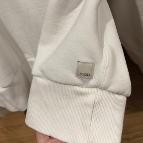 Vuori Women's White Half-Zip Quarter Zip Sweatshirt Hoodie - Picture 5 of 5